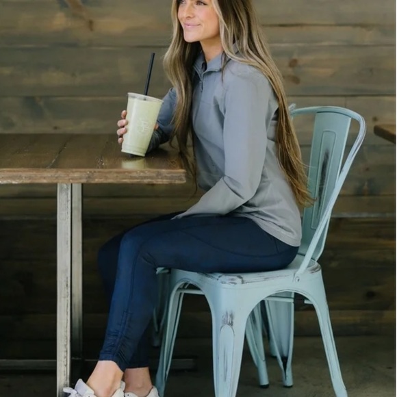 ZYIA Distressed Blue Ankle Cinch 7/8 24" Size 6-8 BNWOT Faux Leather Pockets - Picture 4 of 10